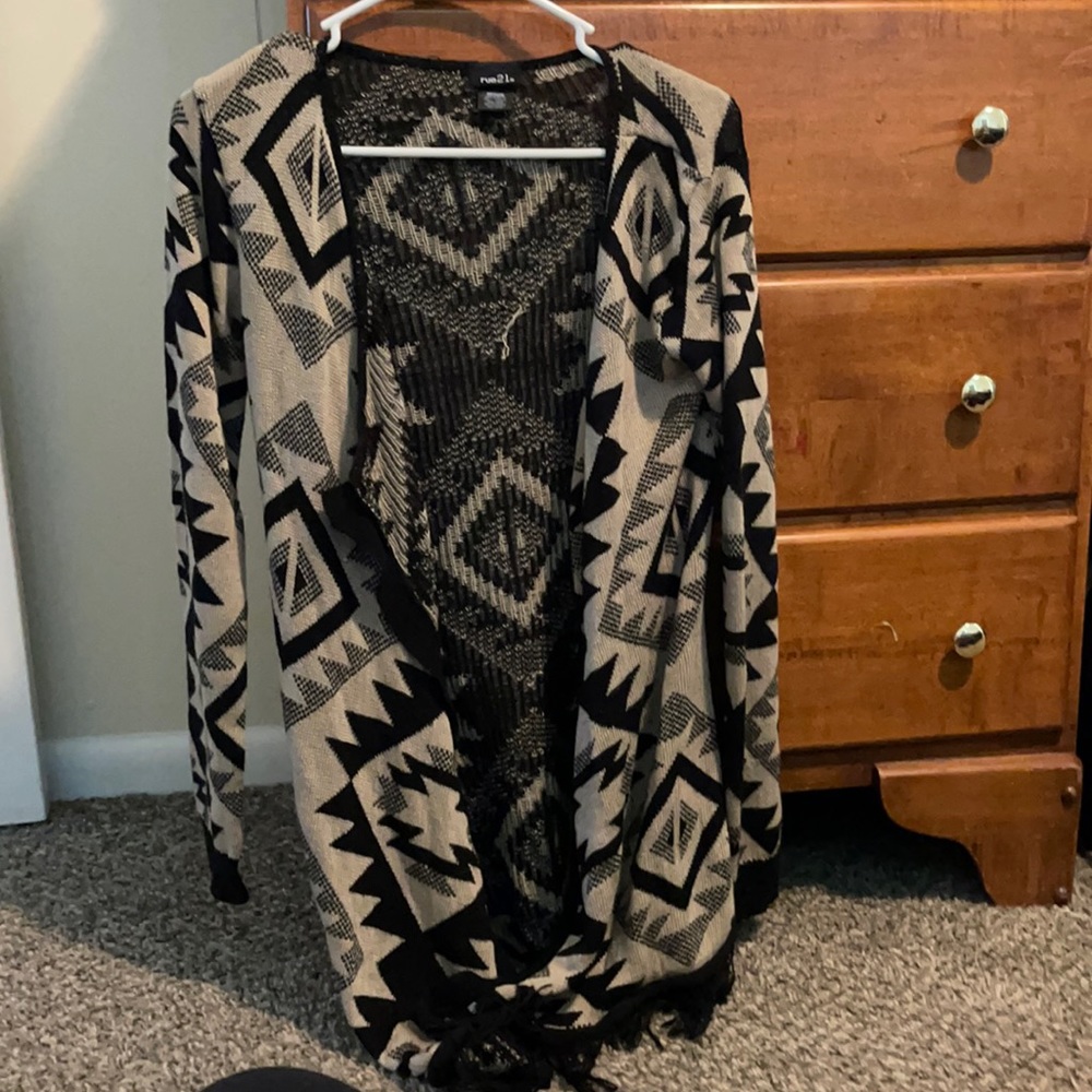 aztec pattern Rue 21 cardigan. Size: Medium